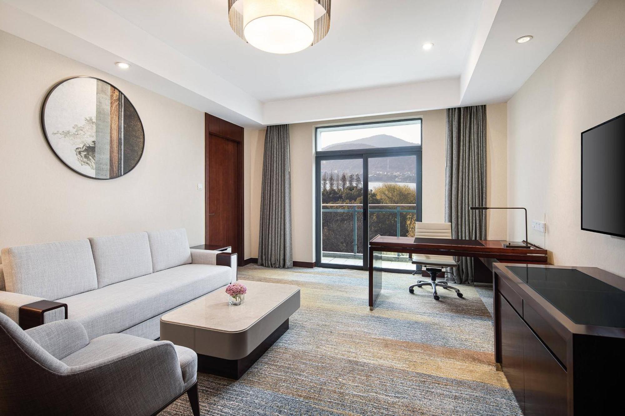 Courtyard By Marriott Wuxi Lihu Lake Экстерьер фото